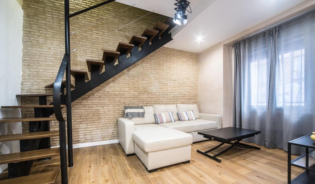 Rey De Sevilla Flats - Duplex Museo Exterior photo